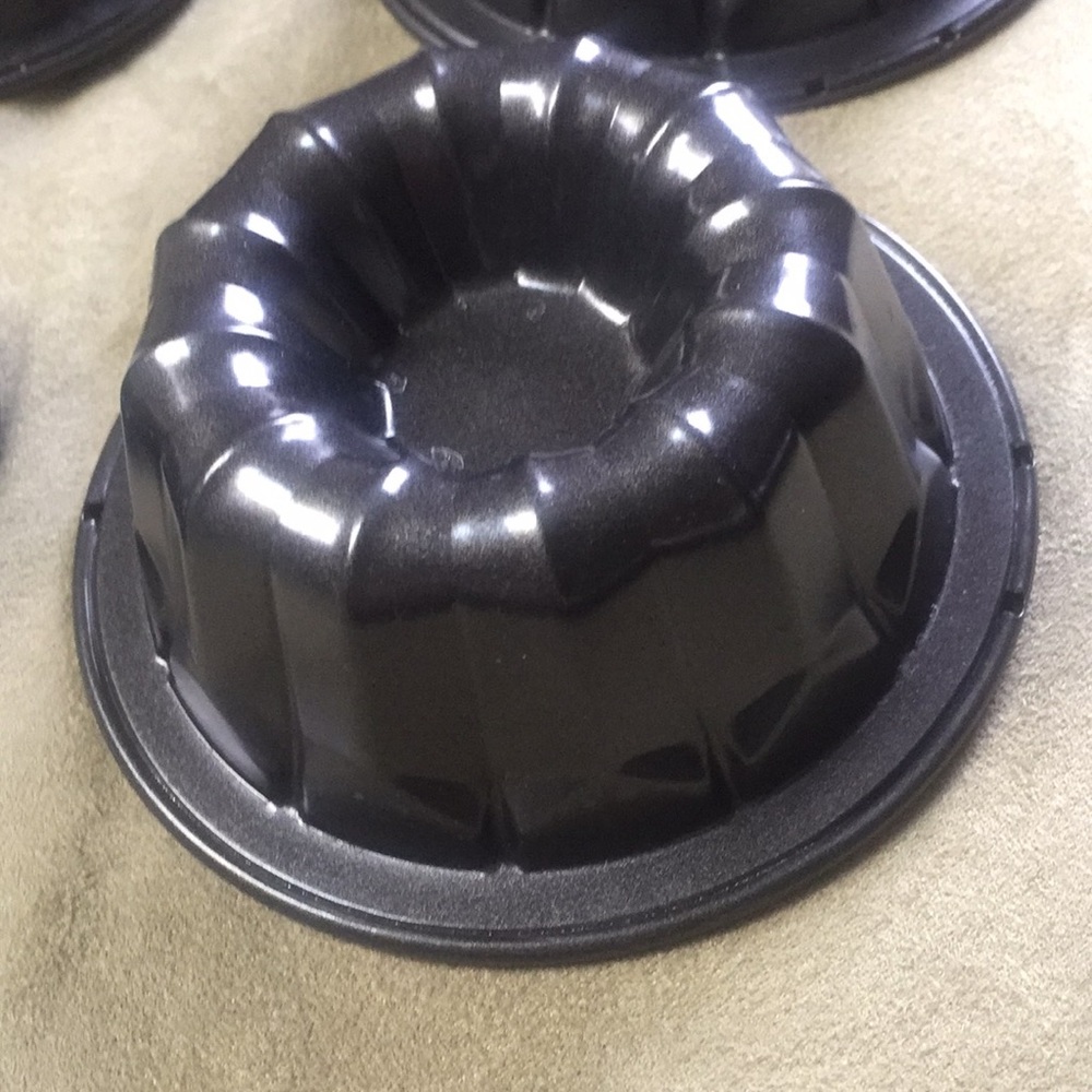 4 Mini Pans - Picture 2 of 6
